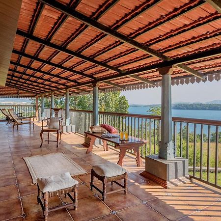 Saffronstays Anantham, Kamshet - Pet-Friendly Lakefront Villa With A Huge Verandah Nethersole Dam Ngoại thất bức ảnh