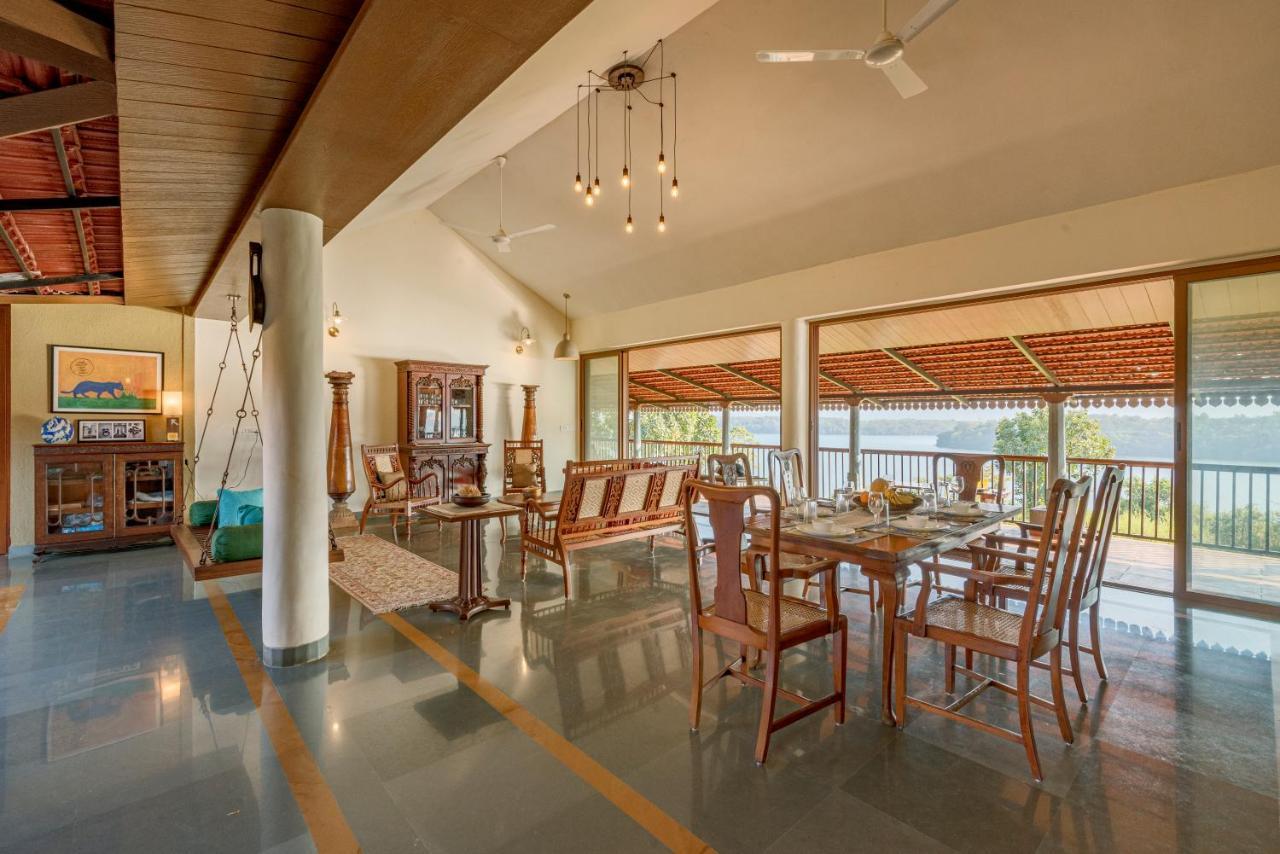 Saffronstays Anantham, Kamshet - Pet-Friendly Lakefront Villa With A Huge Verandah Nethersole Dam Ngoại thất bức ảnh